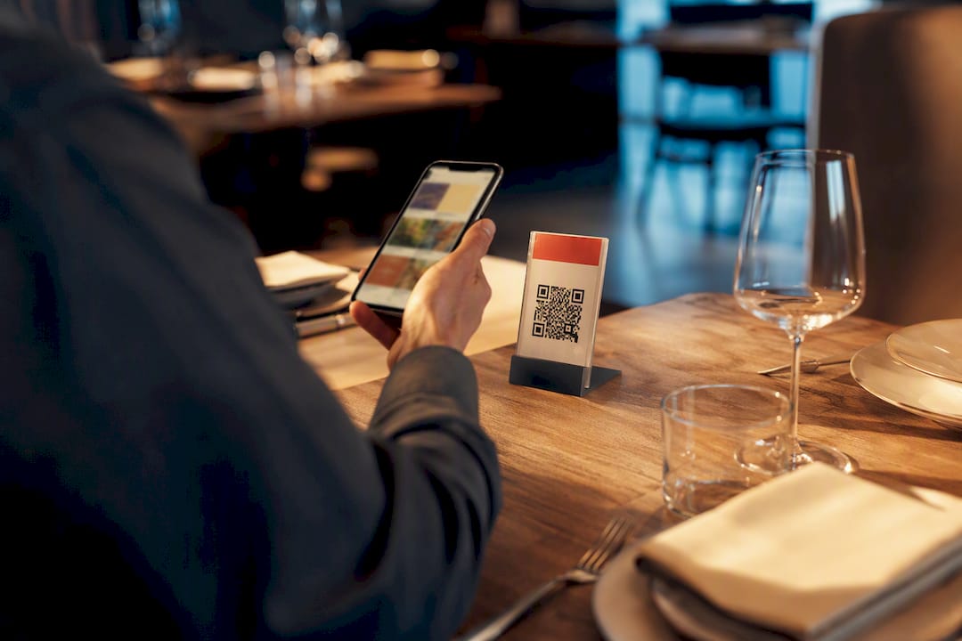 Checklist operativa e 3 metriche per gestori: attiva l'ordinazione via QR code