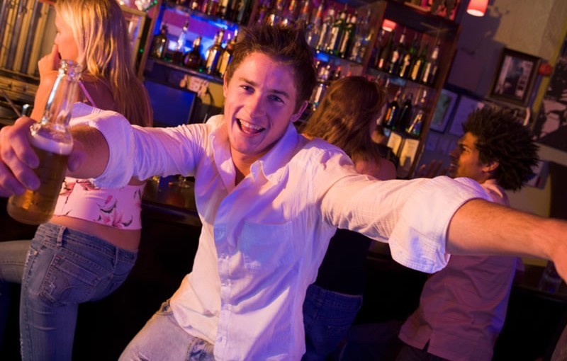Come servire alcol responsabilmente